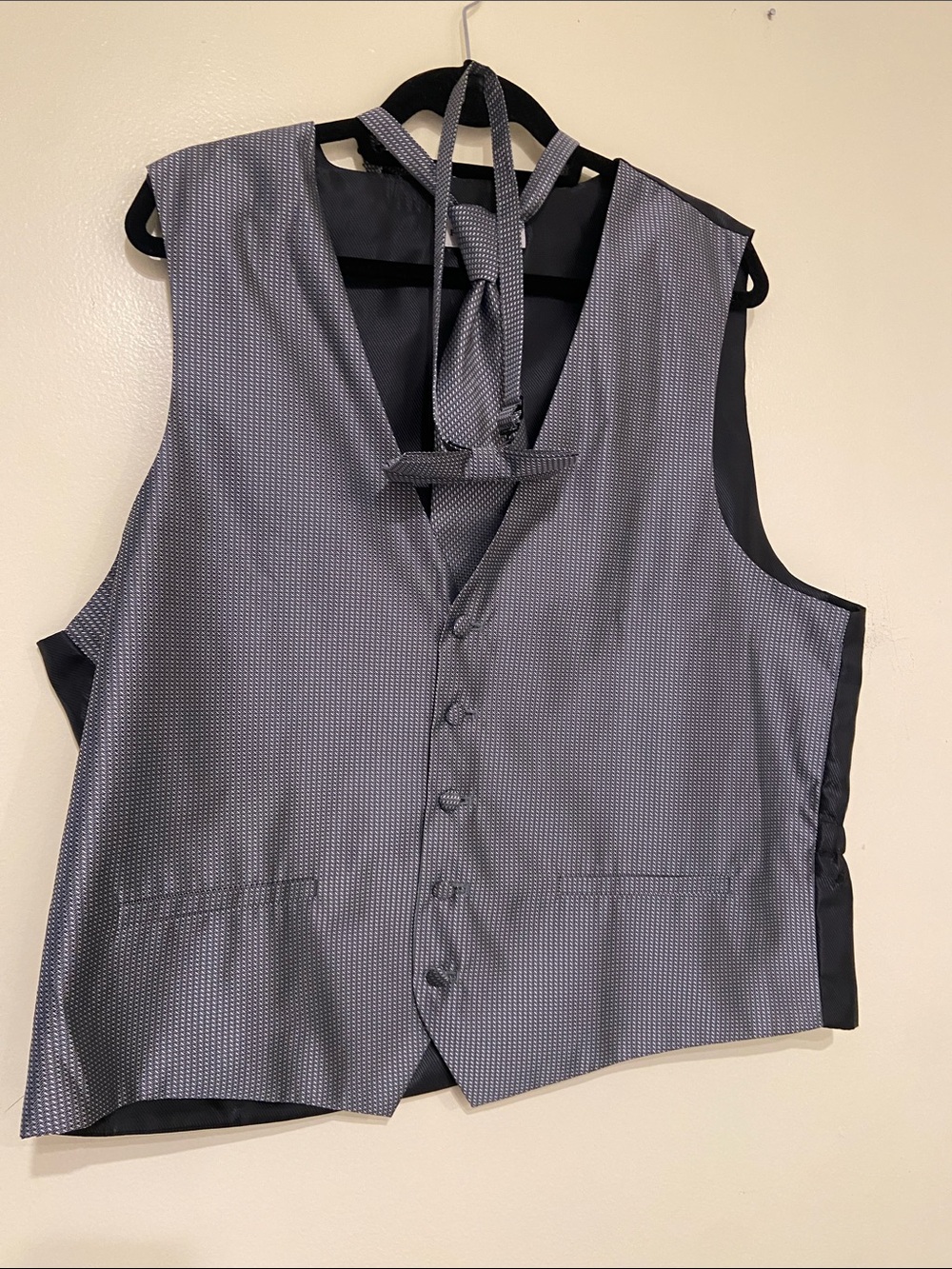 Pronto Uomo Classic Men's Gray Dress Vest with Tie and bow tie XL EUC